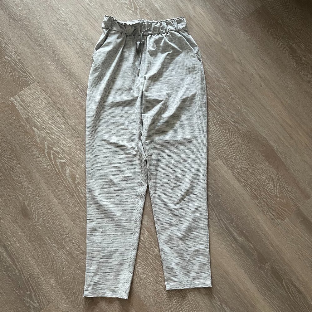 Lululemon Stretch High-Rise Jogger Sz 4
